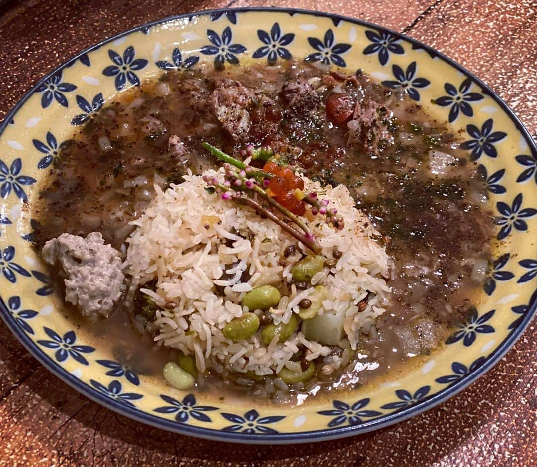 ひぐち君さんのインスタグラム写真 - (ひぐち君Instagram)「"堕天使のたくらみ"カレーを食べに越谷へ🍴 スプーンですくう箇所によって、いろんなスパイスが楽しめる豪華なカレーでした🍛 山椒イリコーヒーマサラには衝撃😁 またやってほしいコラボカレーです🍛🍛 #堕天使のたくらみ  #mokuromi  #spicecurry  #堕天使かっきー  #埼玉県　#越谷市 #大阪府　#大阪市 #wineexpert  #tokyo  #スパイスカレー」10月26日 1時15分 - higehiguchi