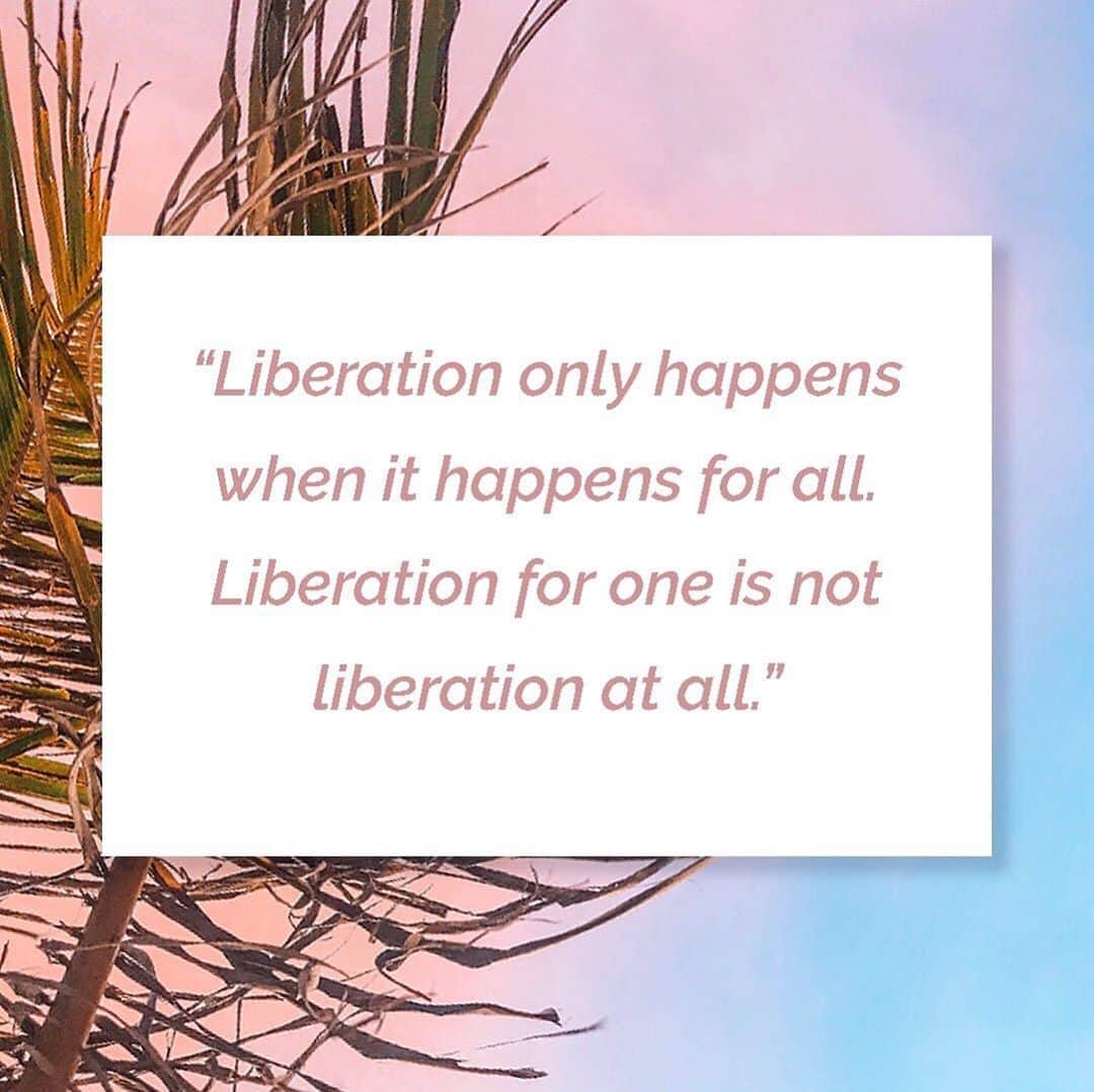 キノ・マクレガ―のインスタグラム：「When your mind opens to the vast limitless nature of the universe and you feel a connection to all things, the next logical conclusion is that in order for spiritual awakening to be real it has to be felt in the heart of every being.   Liberation only happens when it happens for all. Liberation for one is not liberation at all.  The process of enlightenment, what some people call raising your vibration, is an expansion of the human heart so it grows big enough to contain all.   Love all, and become selfless in love. If we are all one, then we are in this together.  — If you haven’t yet, I’d love if you would check out my most recent podcast episode and blog on kinoyoga.com 💗🙏」