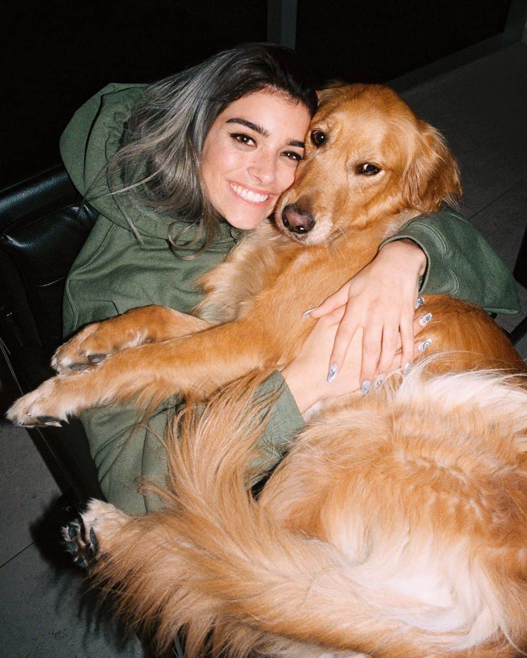 Bryant Eslavaのインスタグラム：「/ WHERE ARE YOU FROM? 🌎 (comment below) • check my editing app @everbloom 🌸」