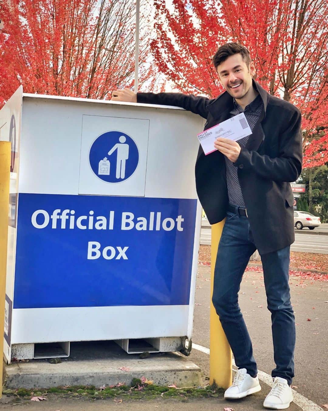 ブレンダン・ロビンソンさんのインスタグラム写真 - (ブレンダン・ロビンソンInstagram)「Make your voice heard and #VOTE!! . . . #election2020 #2020 #election #voter #ballotbox #ballot #getthevoteout #vote2020 #vote」10月26日 2時14分 - brendanrobinson