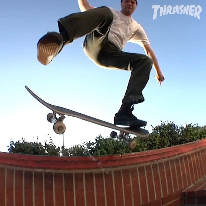スラッシャーのインスタグラム：「👉🏾 @benpatersonnn brings the heat for @thinkempire & @vanscanada ♨️ Part playing on all Thrasher channels 📡」