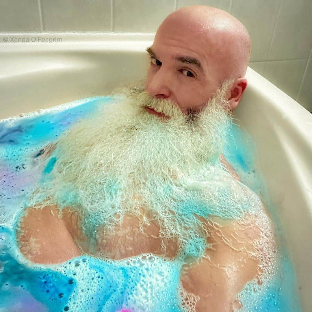 LUSH Cosmeticsさんのインスタグラム写真 - (LUSH CosmeticsInstagram)「Me: I'm not really, like, into astrology.⁠ @popsugar: Every Aquarius needs an Intergalactic Bath Bomb at their disposal.⁠ Me: *runs full speed to the nearest Lush* ⁠ ⁠ Head to our link in bio to see what your sign says about you and let us know your thoughts below 😏⁠ ⁠ Wanna shop? What are we saying, of course you do. (You know the drill, link in bio 😘).⁠  📸 @xanda.o.peagrim  ⁠ #astrology #starsign #lushbathbomb #lushbath #bathart #zodiac」10月26日 3時20分 - lushcosmetics