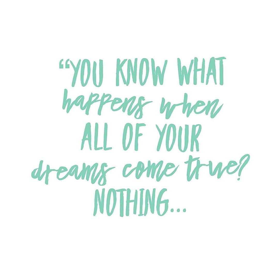ブリアンナ・ブラウンのインスタグラム：「Love this quote!  Do the work to be happier in the right now. 💜👊🏽 “You know what happens when all of your dreams come true? Nothing. I realized a very simple truth: that success, fame, having all my dreams come true would not fix or improve me, it wasn’t an instant potion for personal growth.” -Shonda Rhimes」