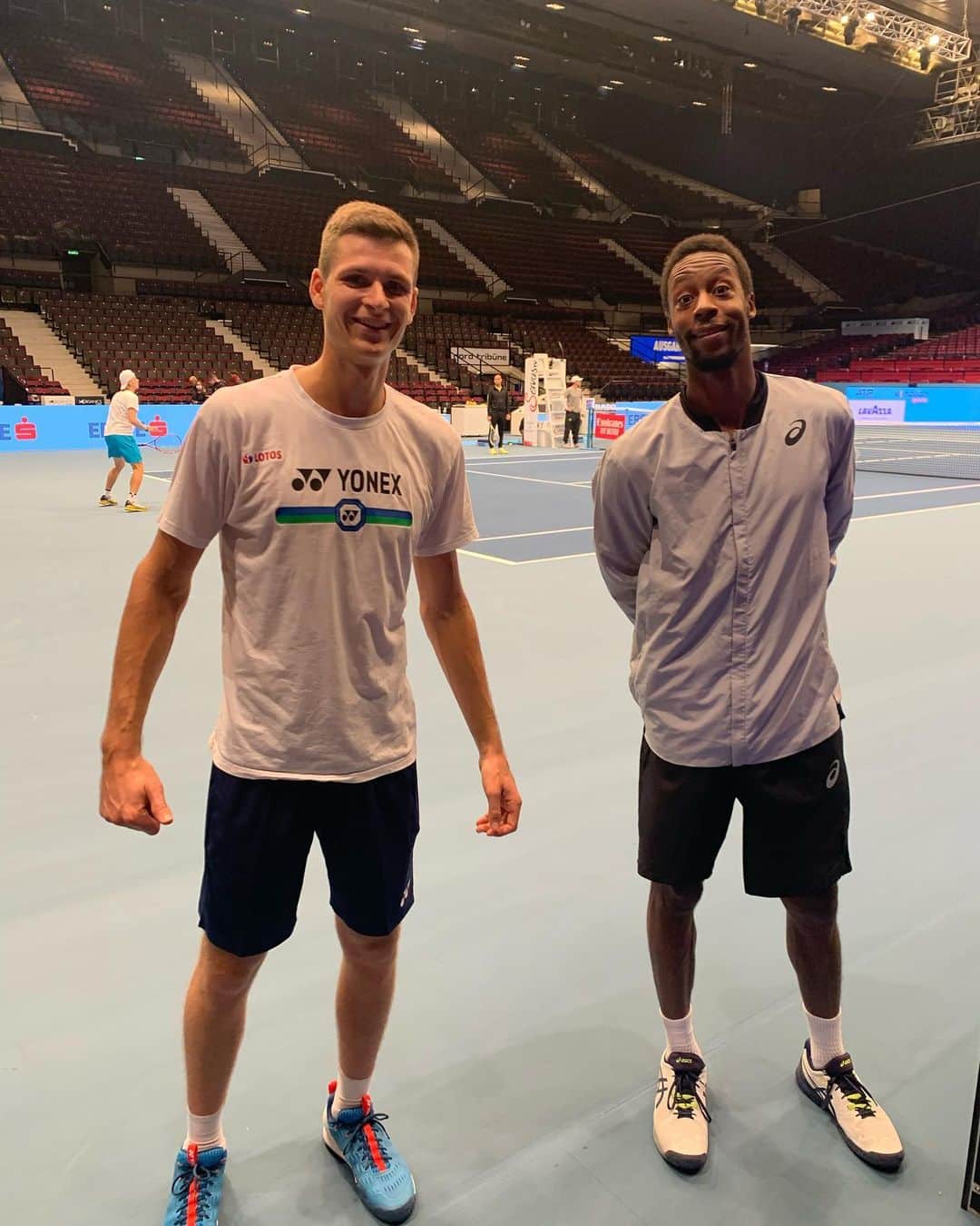 フベルト・フルカチュさんのインスタグラム写真 - (フベルト・フルカチュInstagram)「Fun hit with😊😊 @iamgaelmonfils at @erstebankopen」10月26日 3時29分 - hubihurkacz
