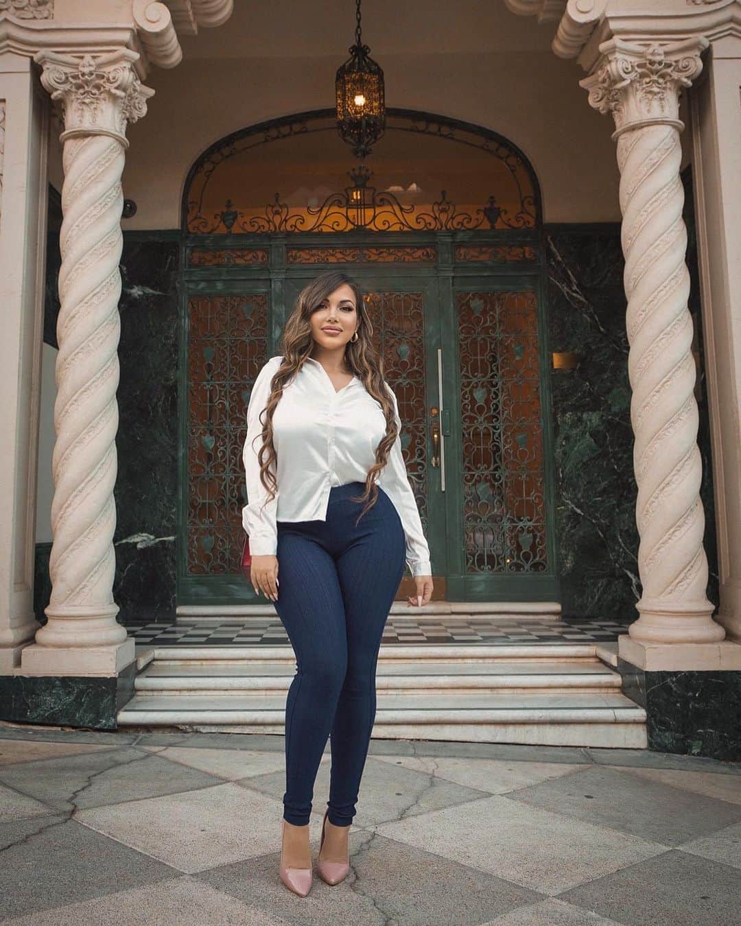 Aylen Aのインスタグラム：「@Fashionnova ..Happiness is a choice 💙 fashionnovapartner」