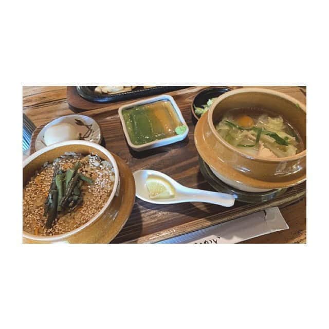 森谷花香さんのインスタグラム写真 - (森谷花香Instagram)「昨日は天気が良かったのでドライブしてきました。 美味しい釜飯食べれて大満足☺︎  あと、、たぶん刺身こんにゃく初めて食べました。  #奥多摩」10月26日 15時24分 - hnkonic_