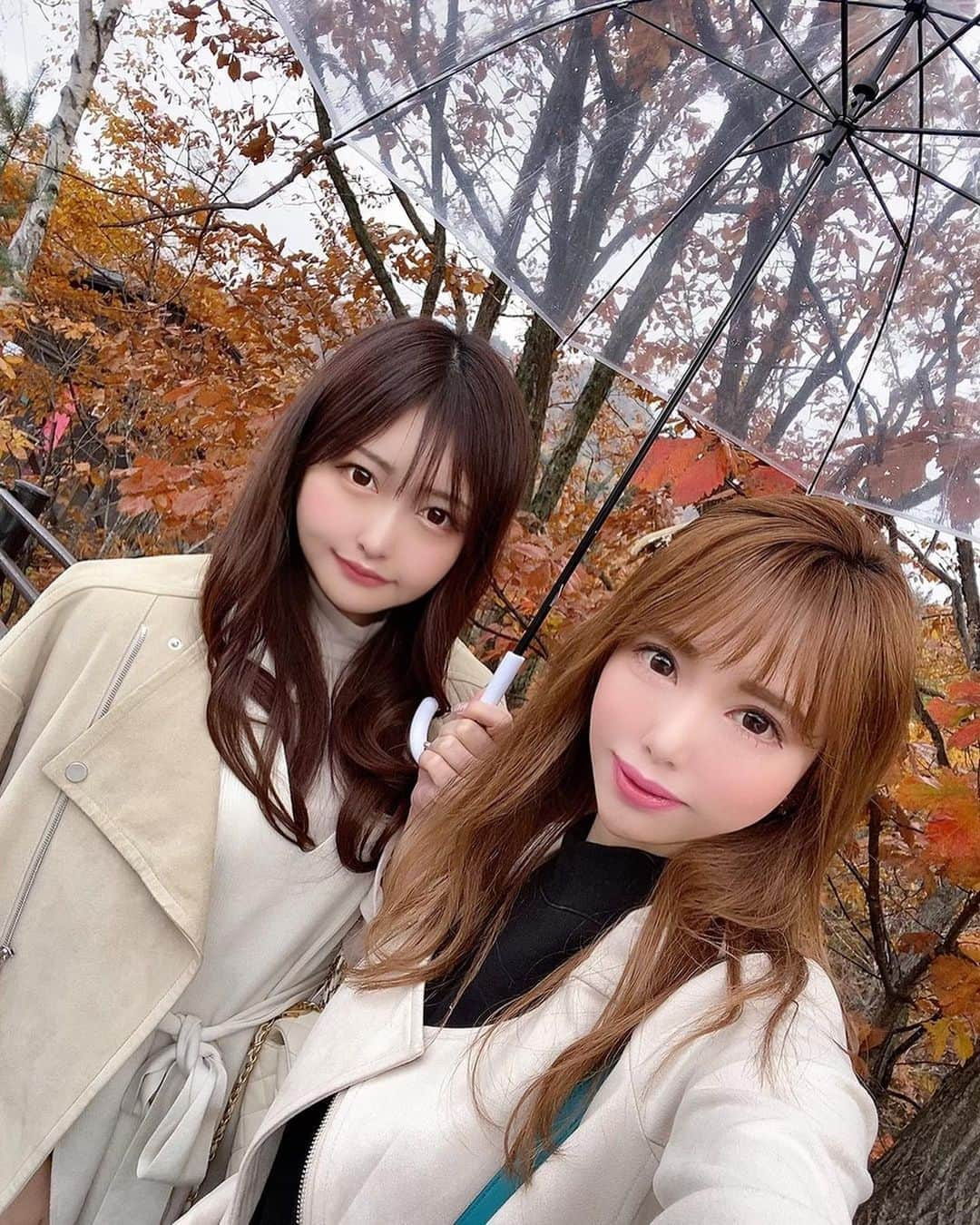 北山美奈さんのインスタグラム写真 - (北山美奈Instagram)「#秋 #紅葉 🍁シリーズ 色加工無し　写真の時はマスク外してます😷 #秋の風景 #札幌#北海道#goto#ホステスの休日#view #japanesegirl #japan_photo #絶景#雨降り」10月26日 14時18分 - rin_minakitayama