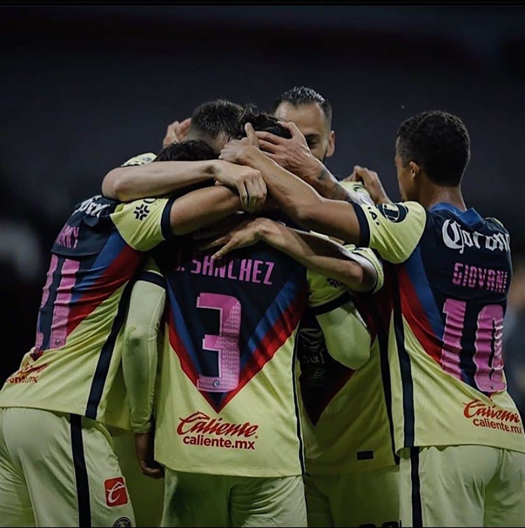 ジョバニ・ドス・サントスのインスタグラム：「Gran trabajo del equipo hasta el final, seguimos sumando 💪🏾」
