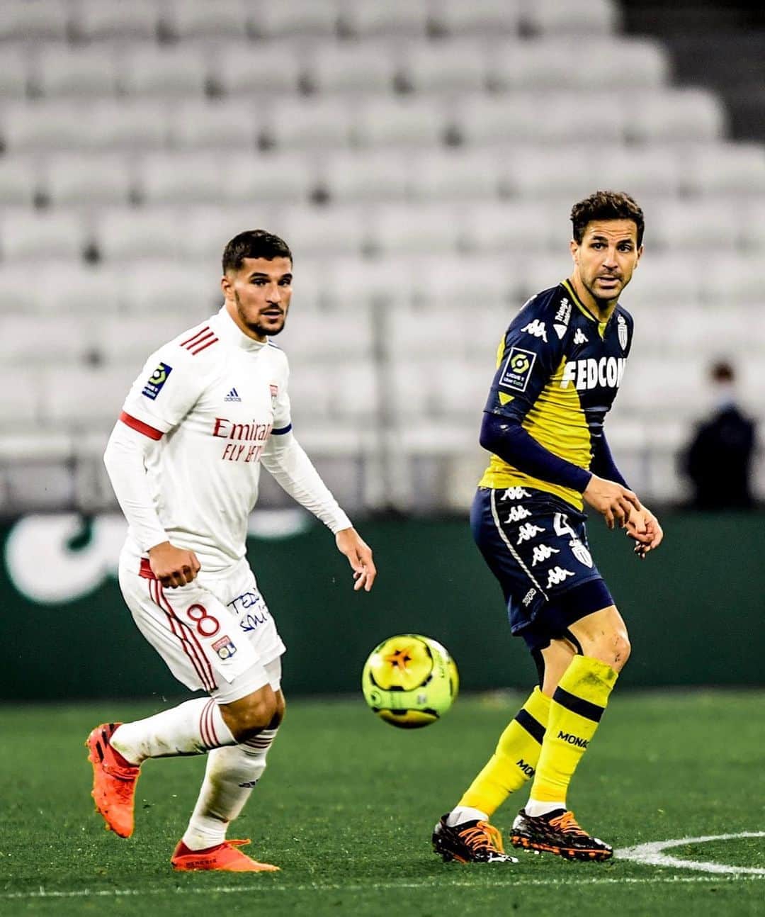 リーグ・アンさんのインスタグラム写真 - (リーグ・アンInstagram)「⚽️✋ @karltokoekambi ⚽️ 🤚 L'@ol surclasse l'@asmonaco en marquant 4 buts en première période 🌪️ !  🆚 #OLASM (4-1)  Lyon get a big win over Monaco, scoring 4 goals in the first half! • • #Ligue1UberEats #KarlTokoEkambi #TokoEkambi #OL #OlympiqueLyonnais #GroupamaStadium #Lyon」10月26日 7時23分 - ligue1ubereats
