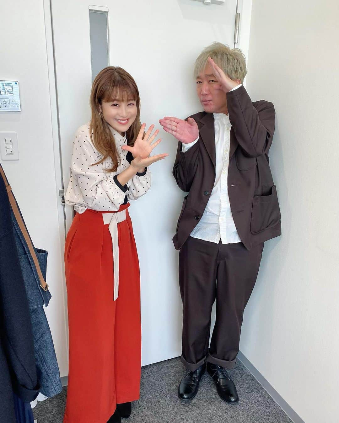 鈴木奈々さんのインスタグラム写真 - (鈴木奈々Instagram)「いつも優しい小沢さんと♡ #スピードワゴン小沢さん  #また名言いただきました #なんて言ってたか忘れちゃった😂」10月26日 8時53分 - nana_suzuki79