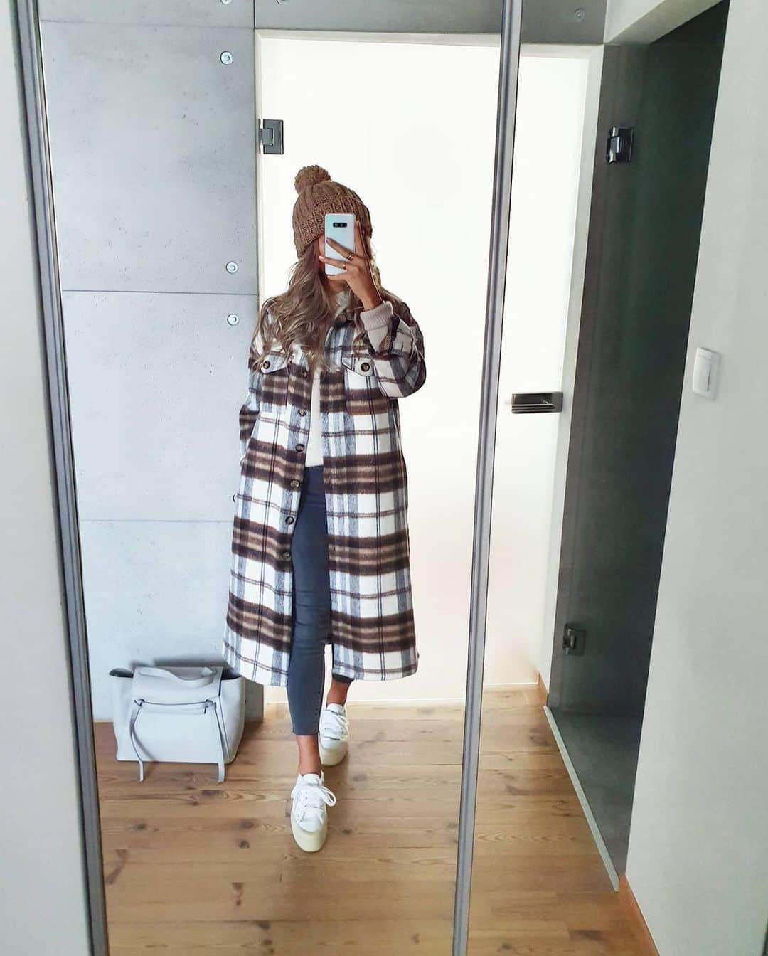 Angel™さんのインスタグラム写真 - (Angel™Instagram)「OOTD. Which outfit would you add to your shopping list? @tojajoanna #americanstyle #ootd #style #fashion #onlineshopping #autumnlook #autumnfashion #autumnoutfit #falllook #falloutfit #falloutfits #fallfashion #outfit #looks ❤️ #asaqueen」10月26日 9時02分 - americanstyle