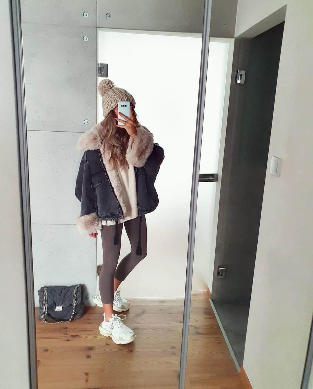 Angel™さんのインスタグラム写真 - (Angel™Instagram)「OOTD. Which outfit would you add to your shopping list? @tojajoanna #americanstyle #ootd #style #fashion #onlineshopping #autumnlook #autumnfashion #autumnoutfit #falllook #falloutfit #falloutfits #fallfashion #outfit #looks ❤️ #asaqueen」10月26日 9時02分 - americanstyle