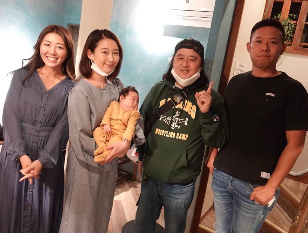 のインスタグラム：「おはようございます！ 昨日は、長州小力さんとMK CAFEにて打ち合わせをしました！  MK CAFEオーナーの菊池さんの奥さんで、 フリーアナウンサーのサオリさんが先日行われたイベントの司会を務められた時に、 お相手の方が小力さんで、  今後 MKチームと何か面白い企画が出来たらと話が盛り上がりカフェにて打ち合わせをセッティングしてくださいました⭐︎  これから『food×エンターテイメント』として楽しい企画を展開していけそうです♪  小力さんとお話ししていると古風で人情があって穏やかで楽しくてとても素敵な方でした♪  次は、ウォーキングをご一緒したいです⭐︎笑  さおりさん、素敵なご紹介をありがとうございます✨  これからが楽しみです！  @kiku_tokyo  @saorian  @anan_dialy  @koriking1972   #food #エンターテイメント #長州小力 #優しい人 #お料理」