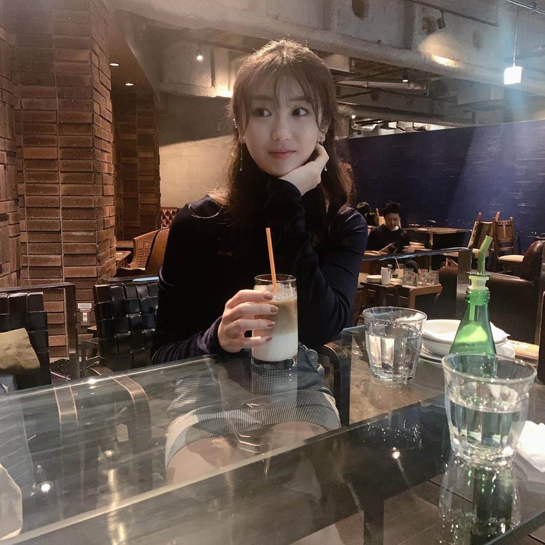 藤原万由子のインスタグラム：「. . 久々に1日お出かけ🕶 暑すぎるぐらいの快晴で、たくさん日向ぼっこできました☀️ . .」