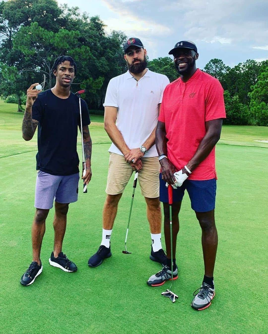 NBAさんのインスタグラム写真 - (NBAInstagram)「⛳️ Hitting the links! #BESTofNBARestart」10月26日 10時00分 - nba