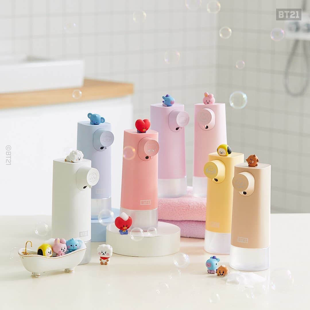 BT21 Stars of tomorrow, UNIVERSTAR!さんのインスタグラム写真 - (BT21 Stars of tomorrow, UNIVERSTAR!Instagram)「Self-hygiene, check. Cuteness, check. 😉 ⠀ #BT21 BABY Automatic Soap Dispenser ⠀ 'Cause washing hands is now officially a priority. ⠀ ✅ Touchless operation ✅ EWG verified for safe and organic ingredients ✅ Battery and detergent life > 6 months ✅ Fill-up is easy and convenient ⠀ [Korea] Shop now 👉 Link in bio ⠀ [Global] Only today at LINE FRIENDS COLLECTION 👉 Link in bio ⠀ #AutoSoapDispenser #BT21BABY ⠀」10月26日 10時45分 - bt21_official
