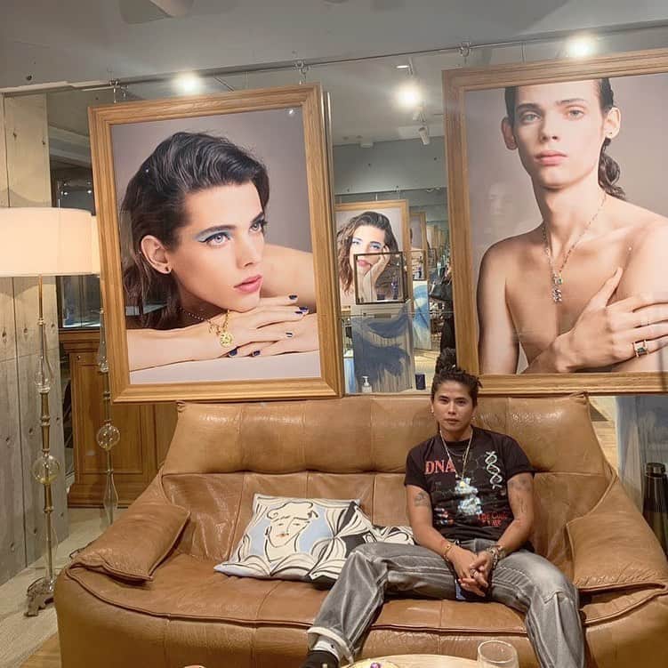 稲木ジョージのインスタグラム：「Throw back to my show room in Tokyo 😇✨」