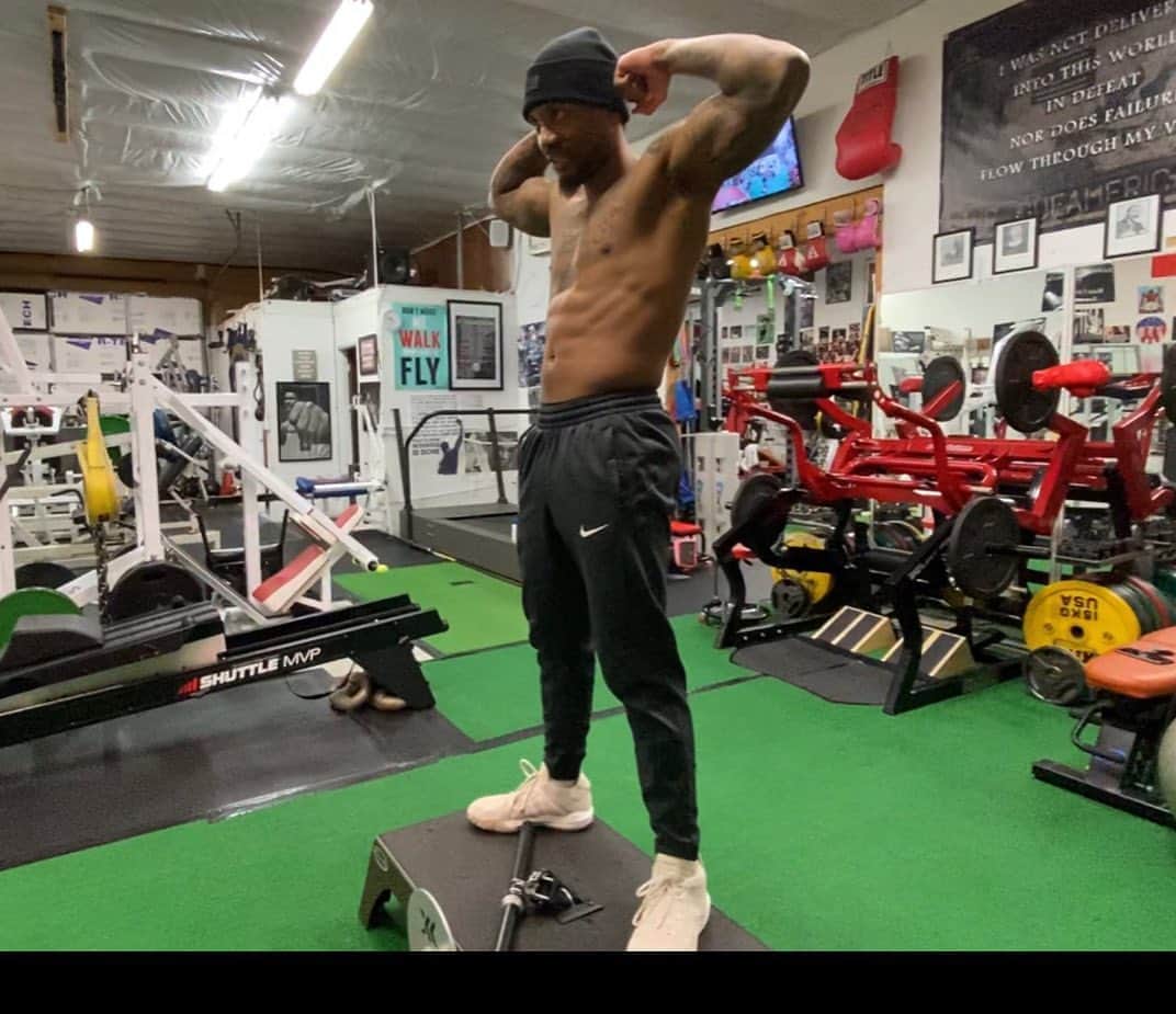 デイミアン・リラードのインスタグラム：「Never Let a hard time humble us. - Nip Hussle」