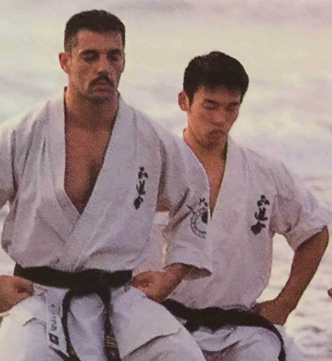 武蔵のインスタグラム：「昨日は「空手の日」👊  #武蔵 #空手 #沖縄 #andyhug  #karate  #okinawa」