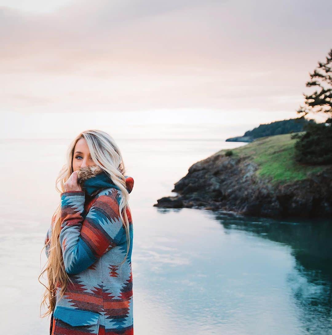 Kyle Kuiperのインスタグラム：「Sunset on the Sound」