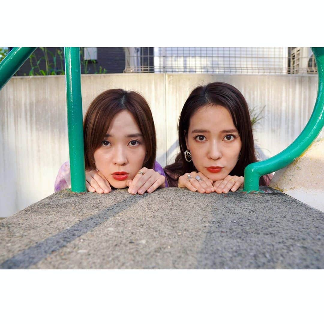 奈津子さんのインスタグラム写真 - (奈津子Instagram)「「となりのカインズさん」にて奈津子・亜希子による双子連載がスタートしました☺️双子ならではの実話をベースに私たちの因縁から始まり、カインズホームで揃えられる家電のご紹介までしている異色連載です笑。これから月1ペースでお届けします。 ・ 私のストーリーから読めますので是非ご覧下さいな〜💕 ・ #家電 #家電好き #家電女優 #奈津子 #双子　#一卵性　#一卵性双生児 #twins #twinstagram」10月26日 12時36分 - natsuko_kaden