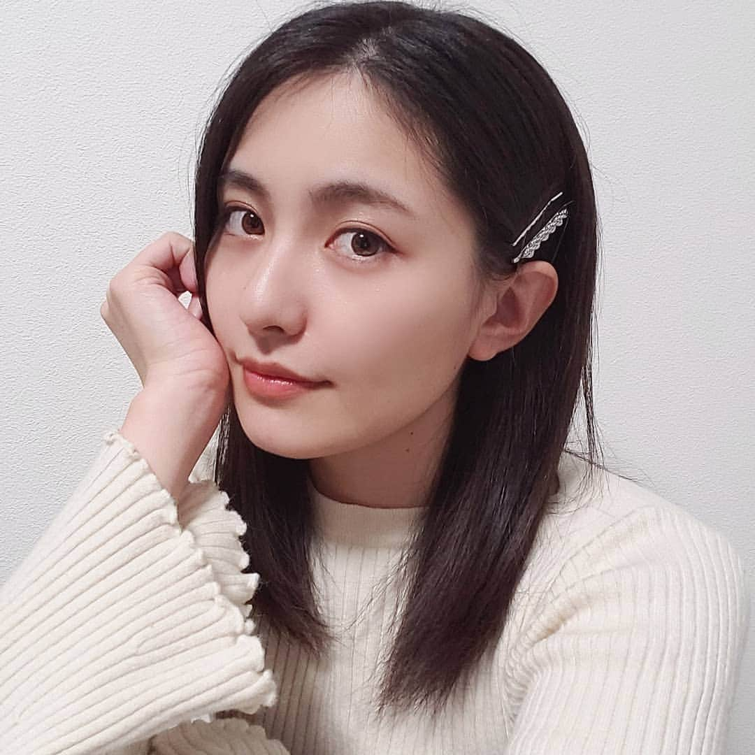 高山侑子さんのインスタグラム写真 - (高山侑子Instagram)「. 髪が長くなるとつい髪を結びたくなる👧 たまにはストレートもいいよね︎︎☺︎」10月26日 13時09分 - takayamayuko_stardust