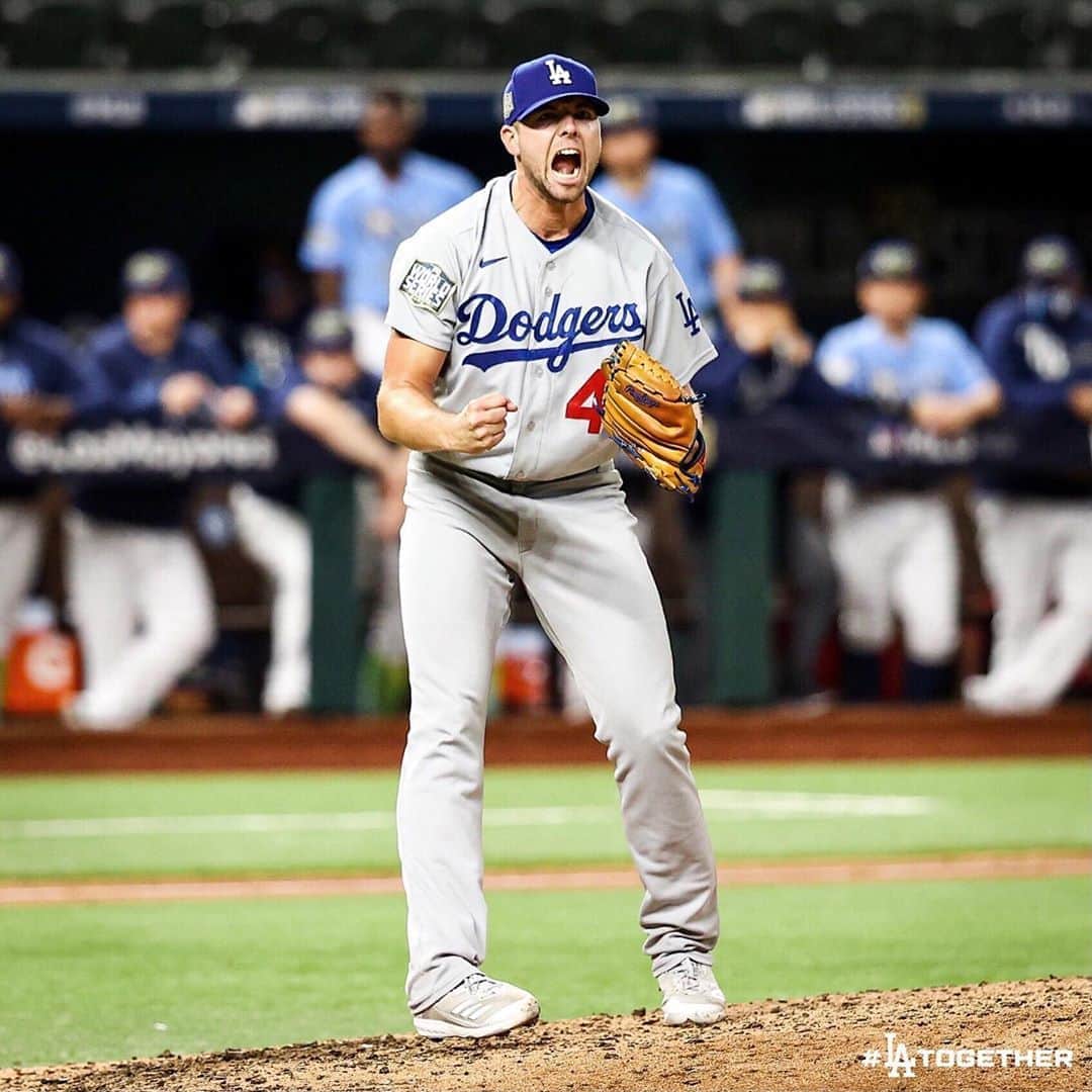 Los Angeles Dodgersさんのインスタグラム写真 - (Los Angeles DodgersInstagram)「ONE MORE.」10月26日 13時12分 - dodgers