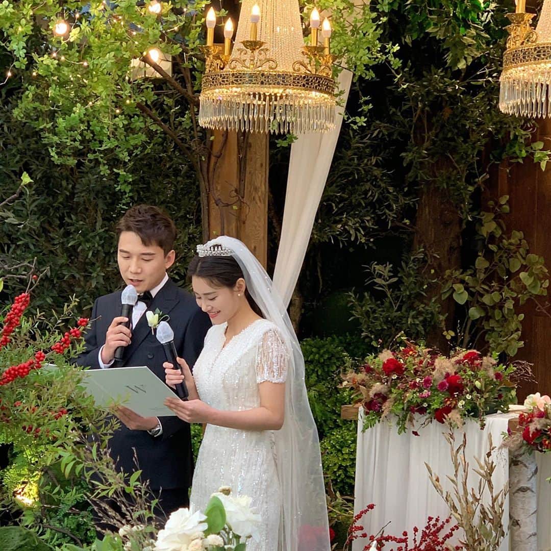パク・ソラのインスタグラム：「우리 언니 최고 예뻣다♥️행복하세요♥️」