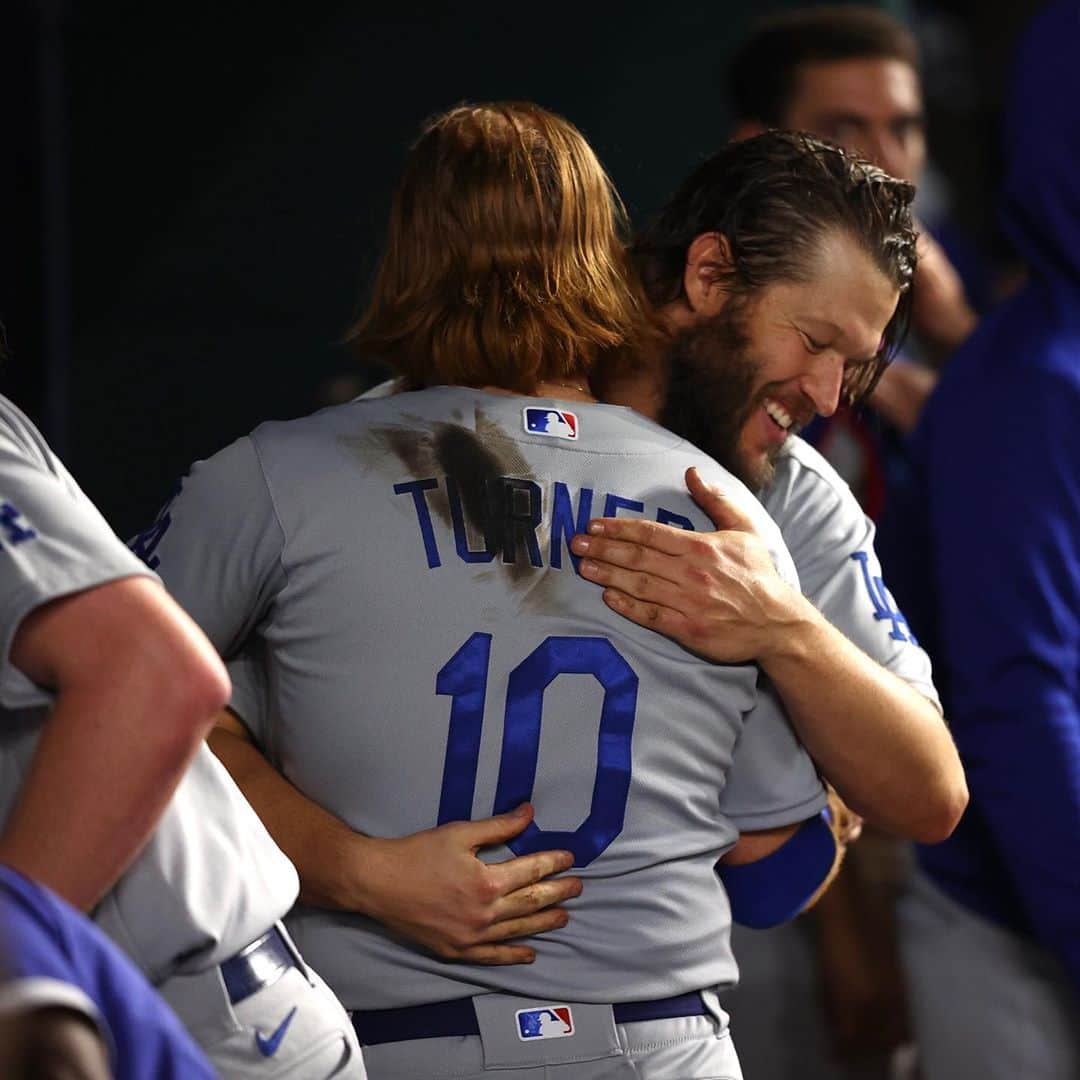 ジャスティン・ターナーのインスタグラム：「Ride or Die   #22   @dodgers」