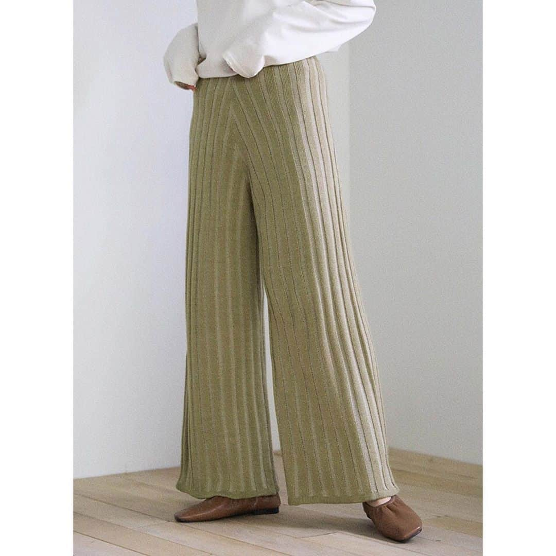 moca さんのインスタグラム写真 - (moca Instagram)「No.10008851 STRIPED KINT FLARED PANTS ¥4000+tax beige / khaki / brown」10月26日 13時38分 - selectmoca