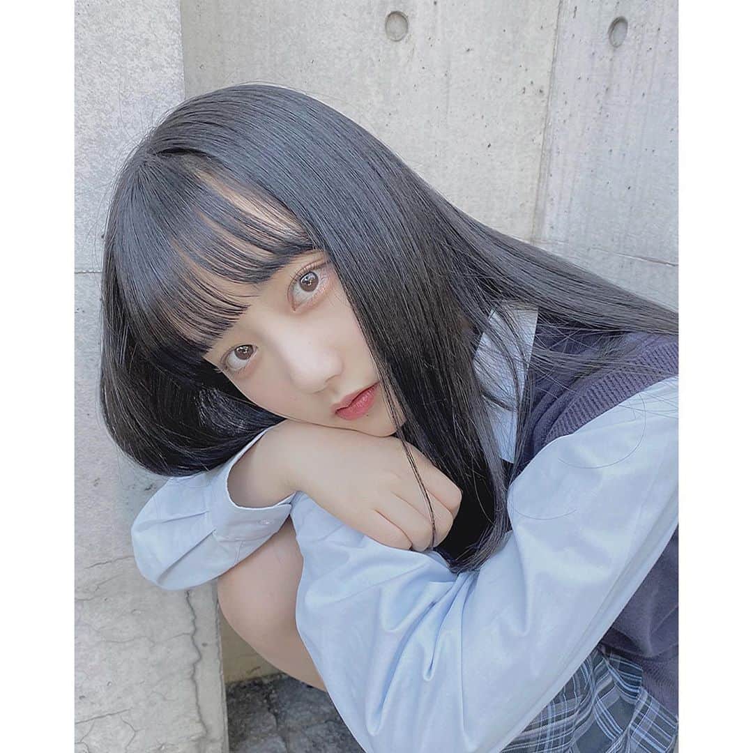 田島櫻子さんのインスタグラム写真 - (田島櫻子Instagram)「黒髪になりました💇🏻‍♀️‪‪❤︎‬ かっしーさんありがとうございました＾＾」10月26日 23時10分 - sakurako219