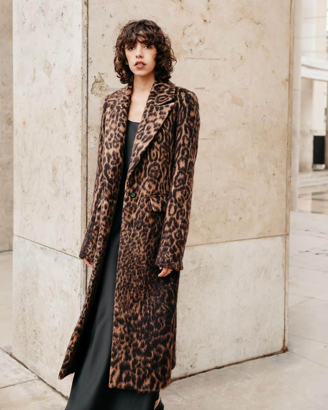 Saks Fifth Avenueのインスタグラム：「Get ready for the chill in layerable leopard, courtesy of @marinamoscone. #SaksStyle」