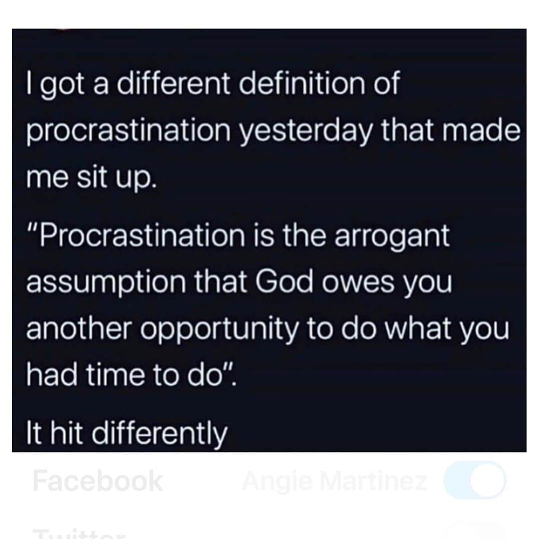 アンジー・マルチネスのインスタグラム：「bout to hang this sh%t on my fridge. ⛪️ Happy monday everybody!! 😘 All we have for certain is today.」