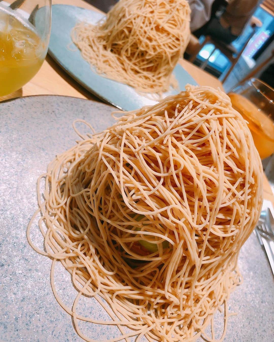 尻無浜冴美のグルメインスタ