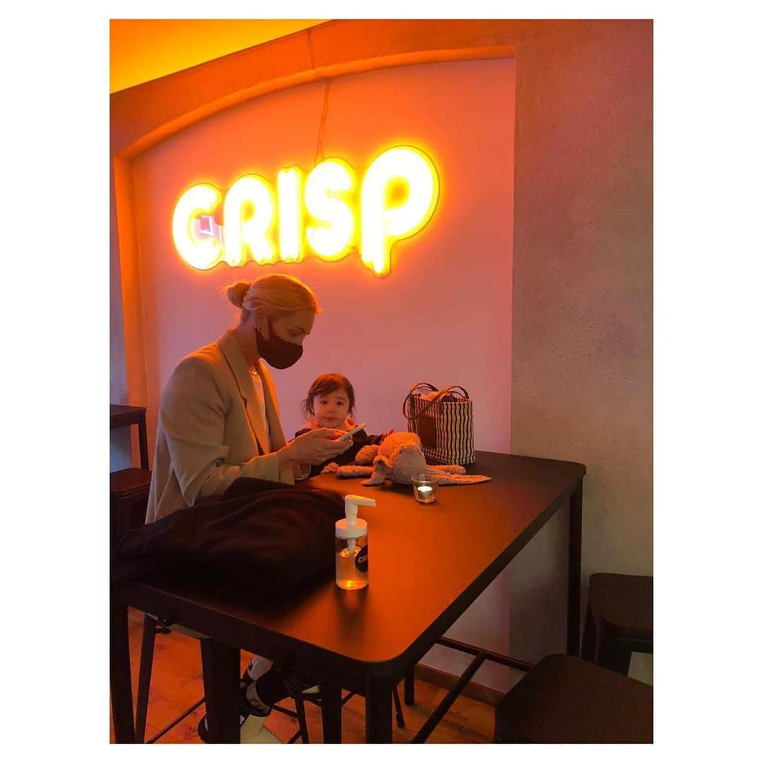 ヤネッテ・オッテセンさんのインスタグラム写真 - (ヤネッテ・オッテセンInstagram)「Have a CRISP start to your week⚡️」10月26日 23時36分 - jeanetteottesens