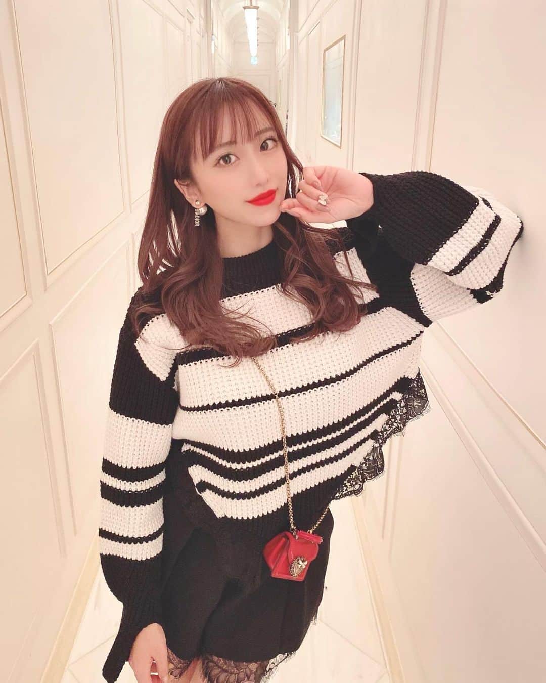 伴かなみのグルメインスタ