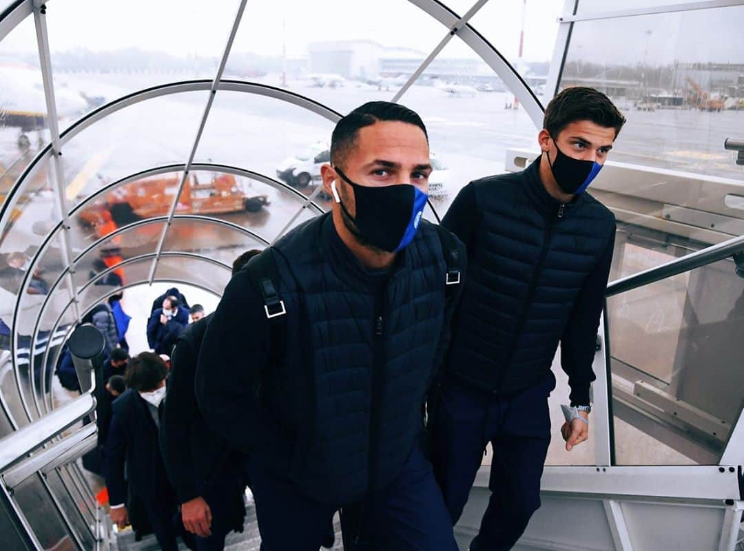 インテルナツィオナーレ・ミラノさんのインスタグラム写真 - (インテルナツィオナーレ・ミラノInstagram)「READY TO DEPART 🛫🔛⚽️ #ShakhtarInter tomorrow evening: the Nerazzurri fly to Kyiv! #Inter #ForzaInter #UCL #ChampionsLeague #Football #Travel」10月26日 23時55分 - inter