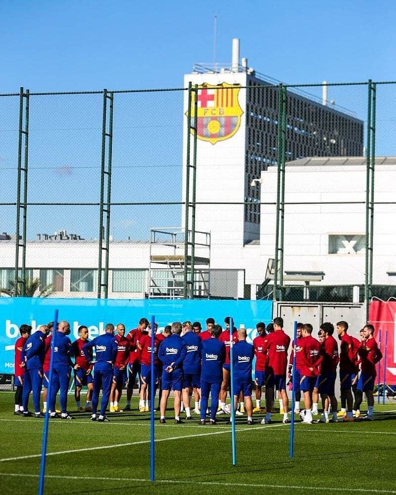 FCバルセロナさんのインスタグラム写真 - (FCバルセロナInstagram)「✨ Focus on the 🆑 🇮🇹 #JuveBarça」10月27日 0時06分 - fcbarcelona