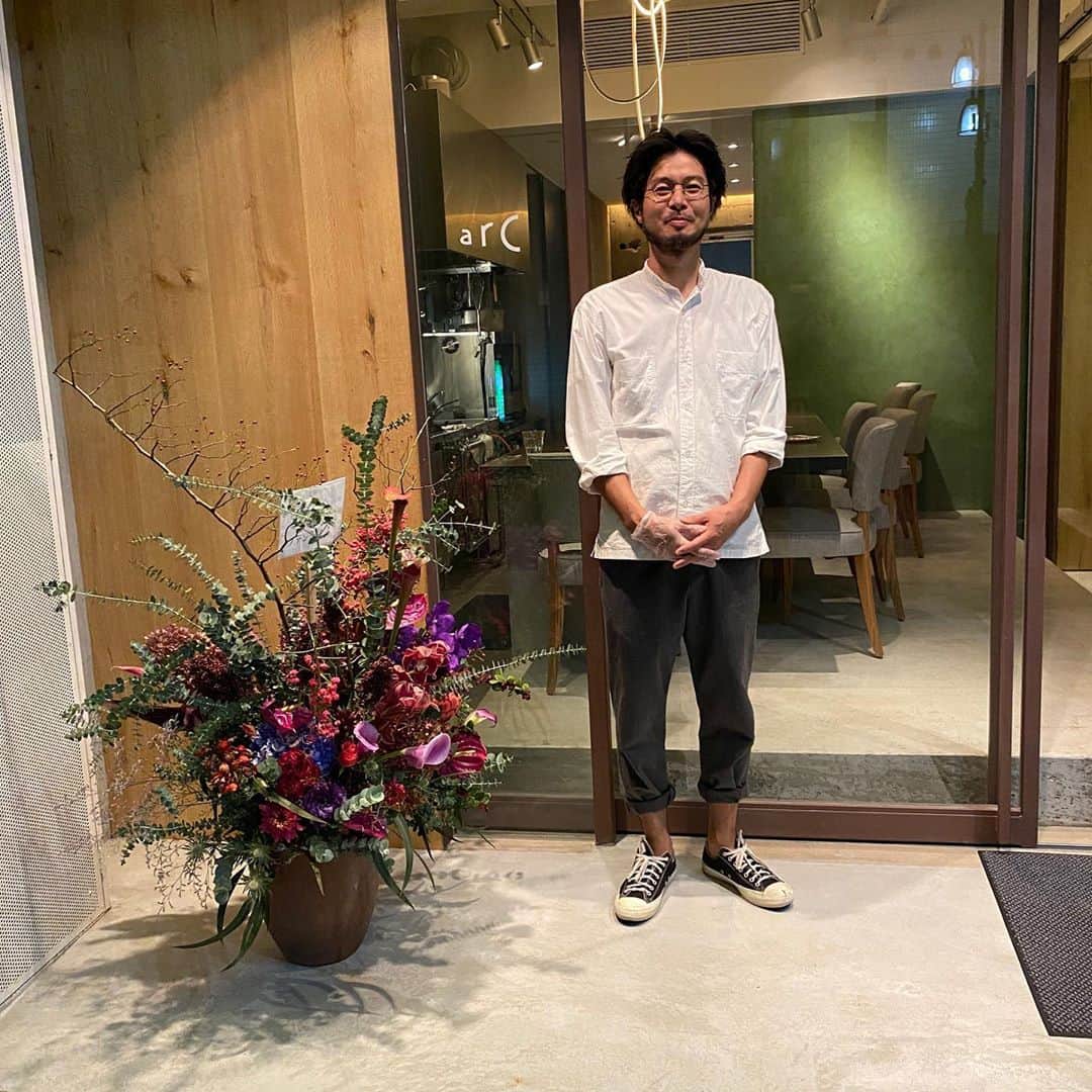 MICHIRUさんのインスタグラム写真 - (MICHIRUInstagram)「松澤さんがいよいよお店を来年からオープンします🍽 ファン一同でプレオープンに おじゃましてきました🍽 場所は世田谷深沢、ちょっと隠れ家的な場所。 詳しくは @hajimematsuzawa_chef のインスタチェック✨ 人柄が食に出ているような重くないどれも優しい味。 ご馳走さまでした🙏 オープンが楽しみ〜✨✨✨ . #arc深沢　#hajimematsuzawa」10月27日 0時10分 - barbiemichiru