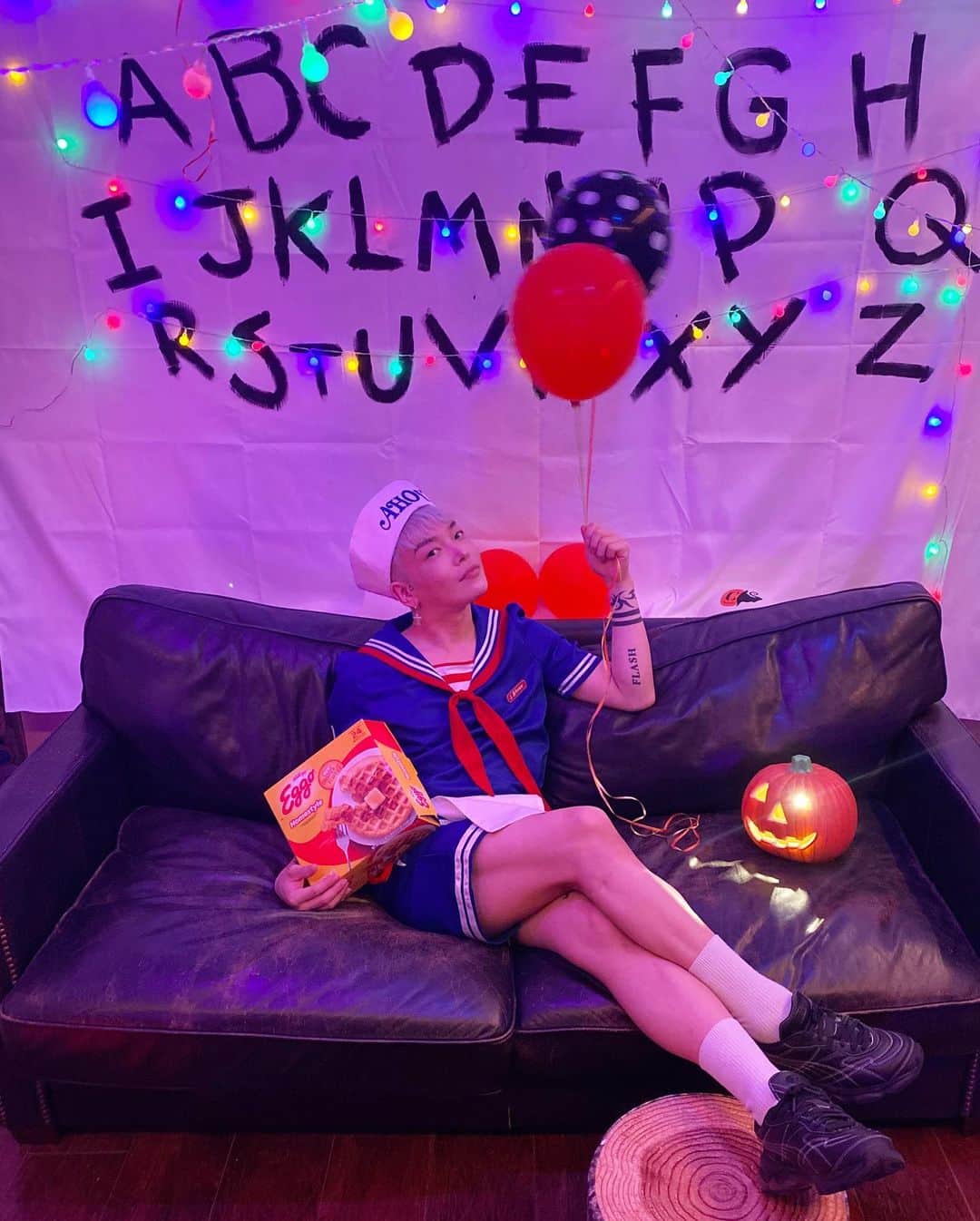poledancer RYOTAさんのインスタグラム写真 - (poledancer RYOTAInstagram)「ドナルドダックの仮装ではない👐🏼  #strangerthings 🎞 #halloween」10月27日 0時15分 - kogepiii