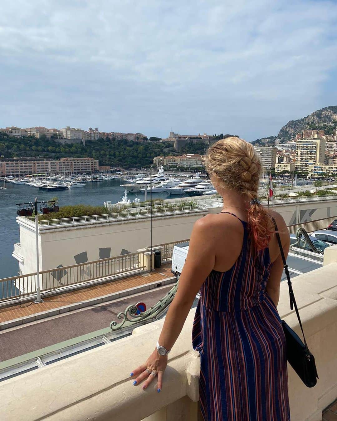 カテリナ・シニアコバさんのインスタグラム写真 - (カテリナ・シニアコバInstagram)「Monaco ❤️ happy to spend some time ☺️ these views are breathtaking  #timeoff」10月27日 0時19分 - siniakovakaterina