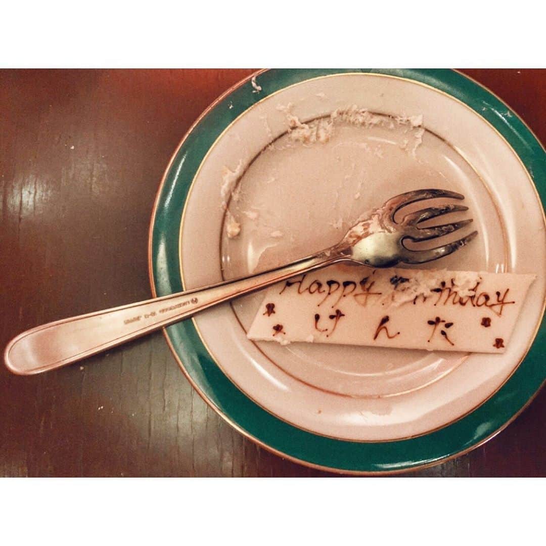 須賀健太さんのインスタグラム写真 - (須賀健太Instagram)「最高の誕生日にしてくれました。  ありがとう。」10月27日 0時30分 - sugakenta1019
