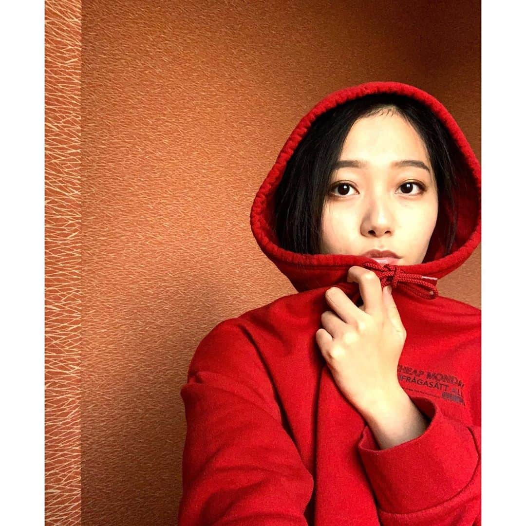 工藤綾乃のインスタグラム：「夜は星がとっても綺麗なところにほぼ1ヶ月います 撮影でね！」