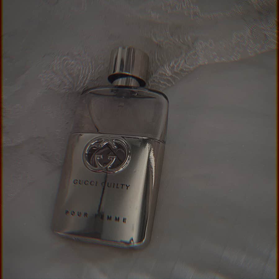 IA（アイエー）さんのインスタグラム写真 - (IA（アイエー）Instagram)「・ 大好きな香水のひとつ。」10月26日 16時28分 - iaiaiaz5