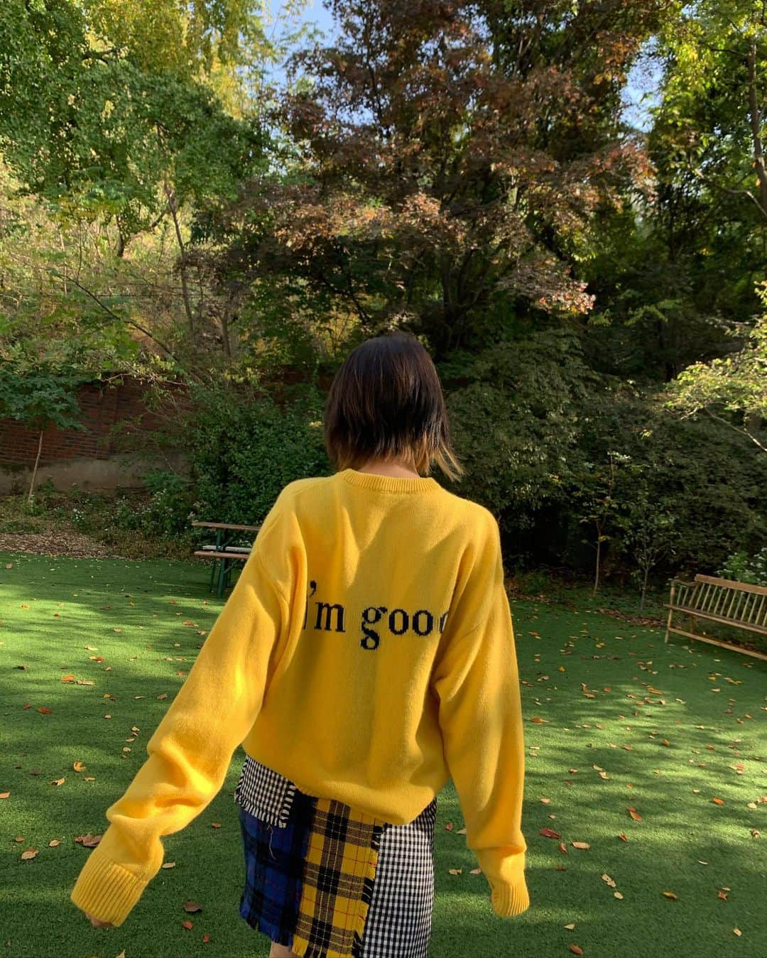 アイリーン・キムさんのインスタグラム写真 - (アイリーン・キムInstagram)「Falling for fall💛🌼🍂」10月26日 16時38分 - ireneisgood