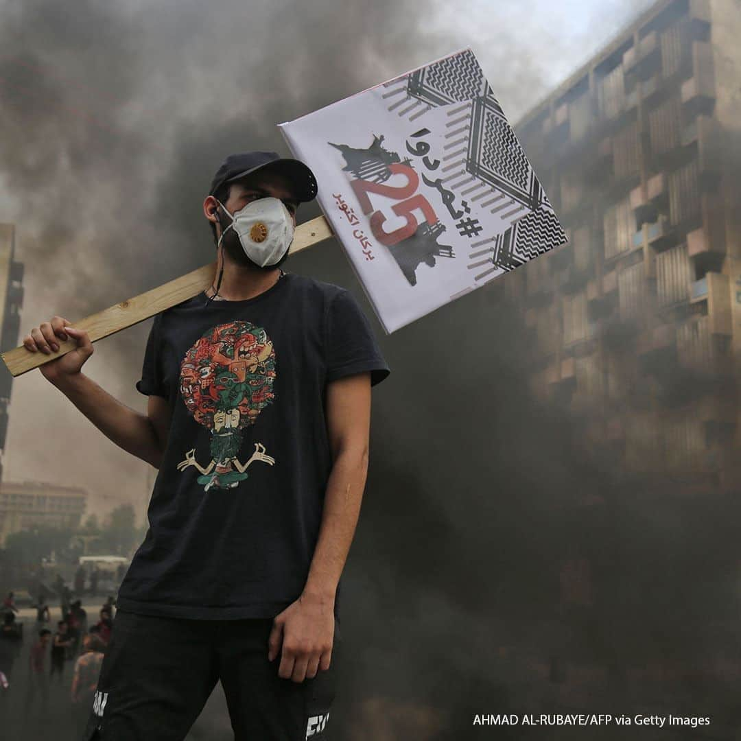 ABC Newsさんのインスタグラム写真 - (ABC NewsInstagram)「An Iraqi protester carries a placard in Arabic reading "Revolt" during a demonstration in Baghdad, on the first anniversary of a mass anti-government movement demanding the ouster of the ruling class. #iraq #protests」10月26日 16時41分 - abcnews