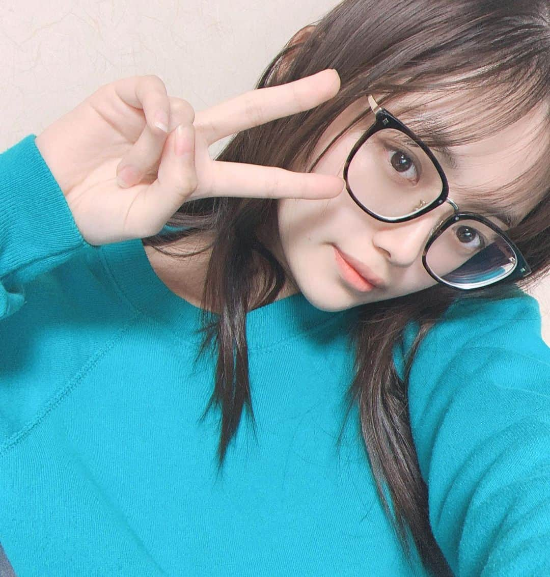 森日菜美さんのインスタグラム写真 - (森日菜美Instagram)「この後！ フジテレビ系「痛快TVスカッとジャパン」20:00〜 "私に勇気をくれた出来事"編に出演します！！ 写真見てたら現場で撮った写真がなくて載せるのに困ったあげく完全オフなわたしで失礼します💁🏼‍♀️感想も待ってるヨ #スカッとジャパン」10月26日 17時10分 - hinami_mori