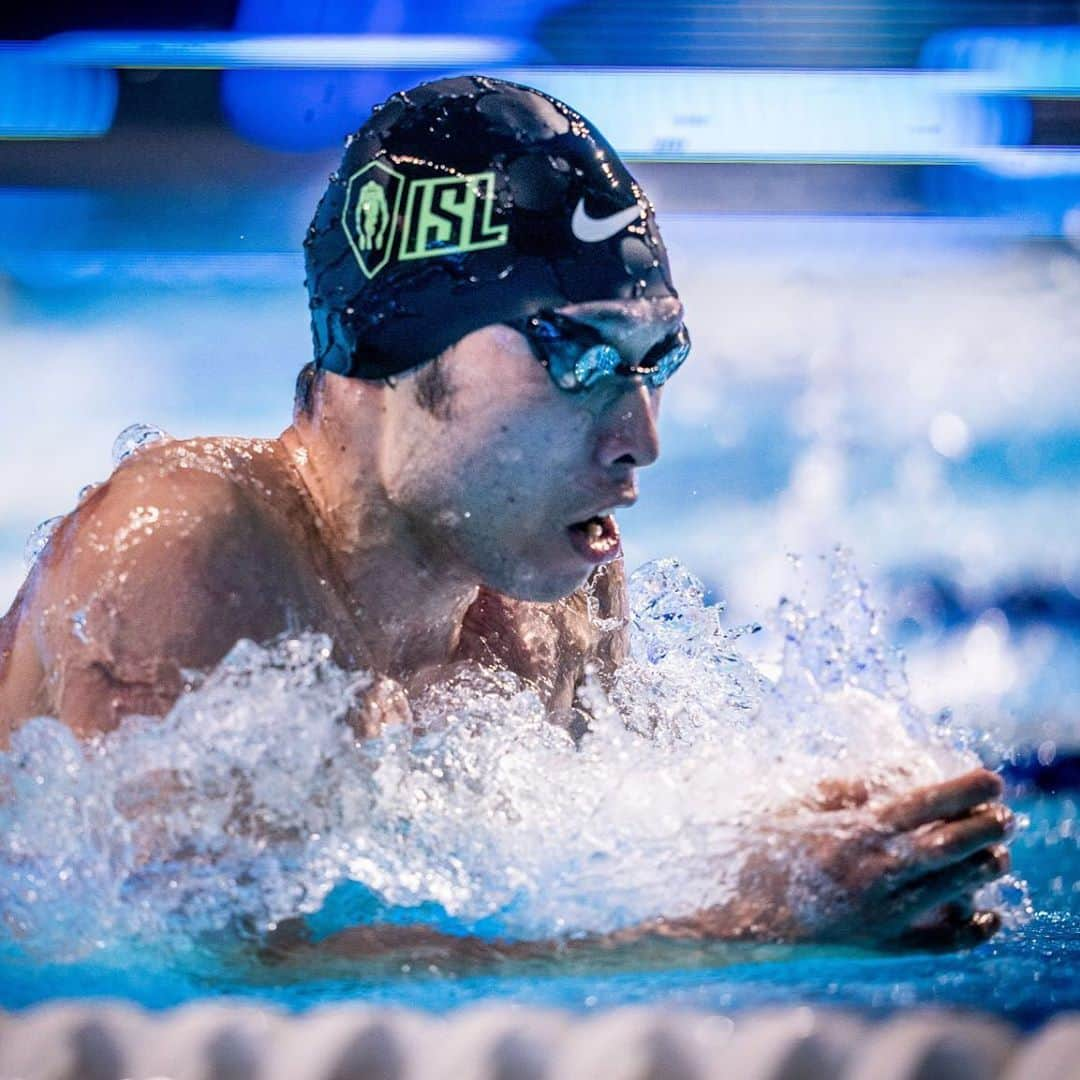 萩野公介のインスタグラム：「@kosuke.hagino delivered solid wins in the 200 & 400 IMs. #tokyofrogkings #isl2020 #iswimleagues02  📸@minekasapoglu @iswimleague」