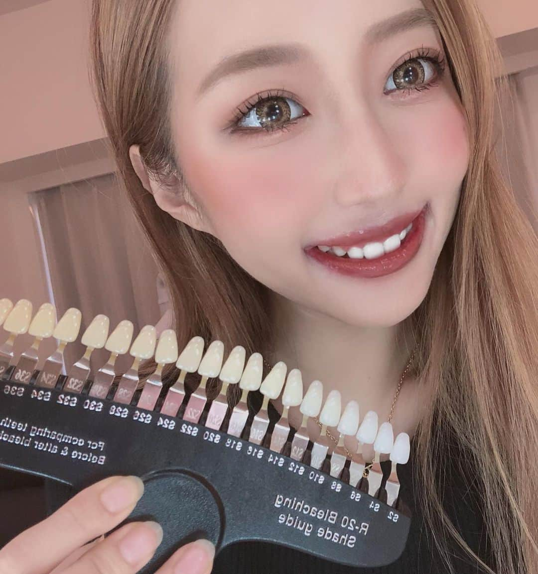 加瀬愛莉さんのインスタグラム写真 - (加瀬愛莉Instagram)「@light_beauty_shinjuku で、#プレミアムホワイトニング を受けてきたよん🦷✨﻿ . 業界唯一の﻿《歯科メーカー・歯科医院連携》﻿ 白さを保証するホワイトニング専門店だよ😆💓 可愛いサロンでテンション上がったしお姉さん優しかったし美人でした🤦🏼‍♀️✨ 2回あててもらってワントーン上がったよ！ 『あいりのインスタ見た！』と伝えると﻿メニューが【初回限定価格】で受けれます！﻿ お問い合わせは、﻿ ライトビューティー新宿西口店 @light_beauty_shinjuku  . . . #ホワイトニング#新宿ホワイトニング#エステ#フェイシャルエステ#エステ新宿#プレミアムホワイトニング#セルフホワイトニング」10月26日 17時29分 - airi0413_k