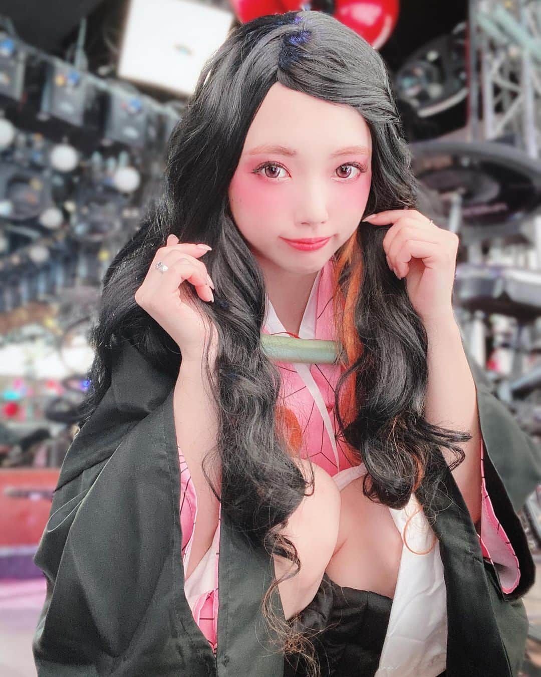 yokoのインスタグラム：「. 無限列車もう一回観に行きたいなあ🥺 IMAXきになる🤔 . . . . . . . . . . . . . . . . . . . #鬼滅の刃#禰豆子#ねずこ#コスプレ #コスプレイヤー  #エンタメ活動を止めない #アジア一のエンターテインメント #burlesque#burlesque lesquetokyo#バーレスク東京#ダンサー#透明少女#model#hairmake#makeup#love#ootd#fashion#instagood#instalike#instafashion#tokyo#pink #お洒落さんと繋がりたい#カメラ好きな人と繋がりたい#モデル#東京」